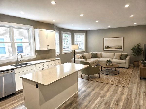 39 Fiske St, Unit 1, Waltham, MA 02451