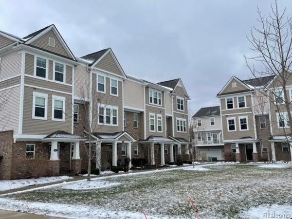 411 WRIGHT Street, Wixom, MI 48393