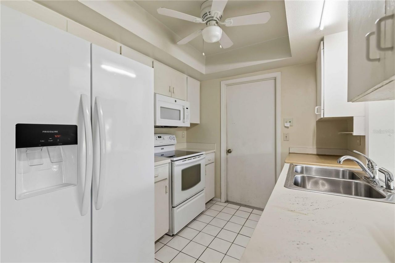 4001 Chinaberry Road, Bradenton, FL 34208 Photo