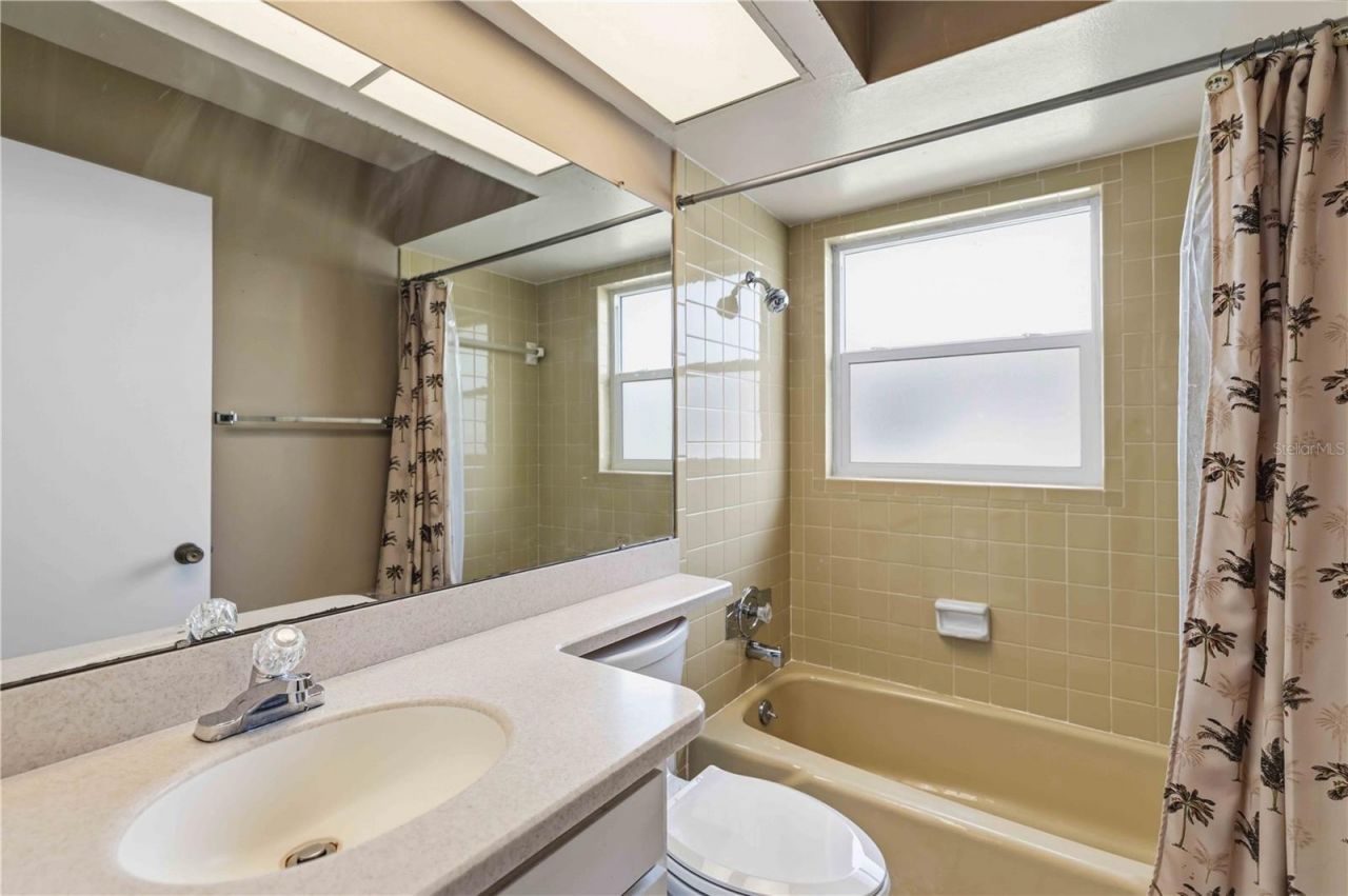 4001 Chinaberry Road, Bradenton, FL 34208 Photo