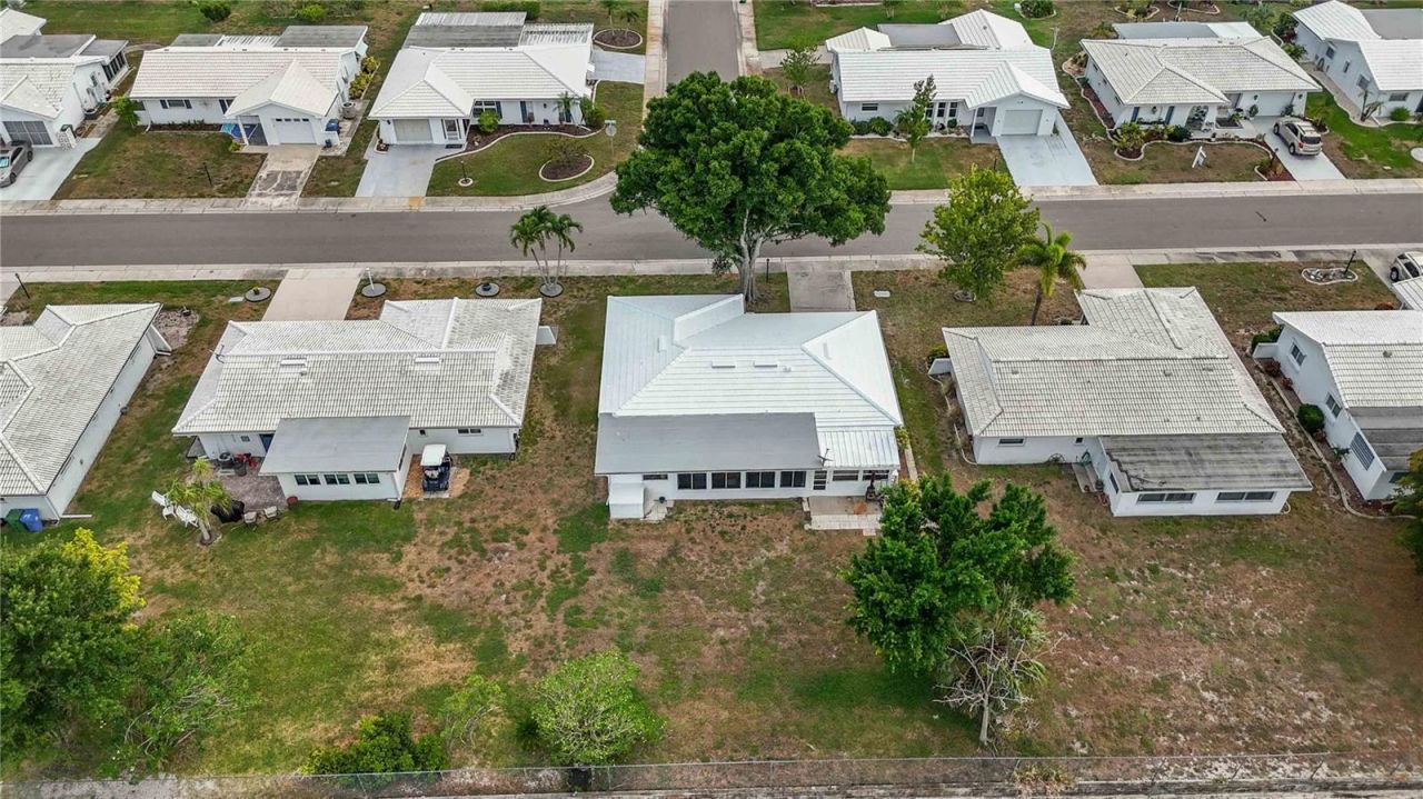 4001 Chinaberry Road, Bradenton, FL 34208 Photo