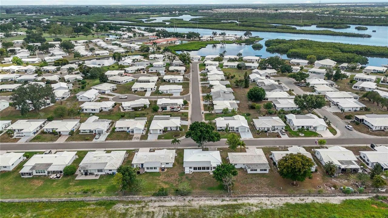 4001 Chinaberry Road, Bradenton, FL 34208 Photo