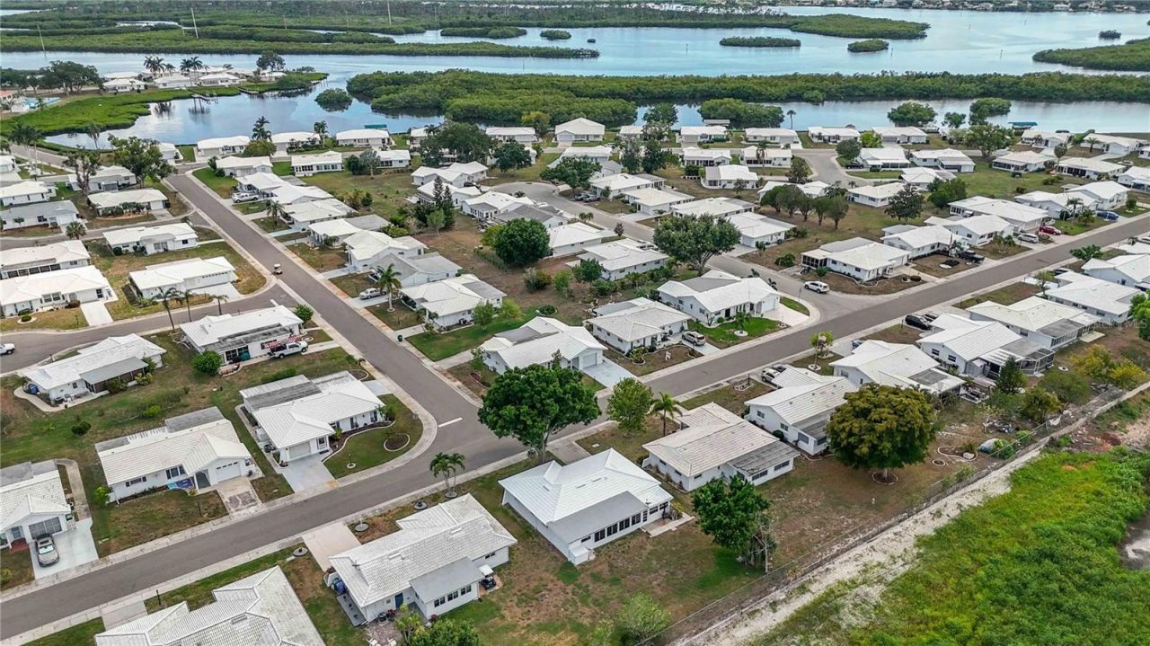 4001 Chinaberry Road, Bradenton, FL 34208 Photo