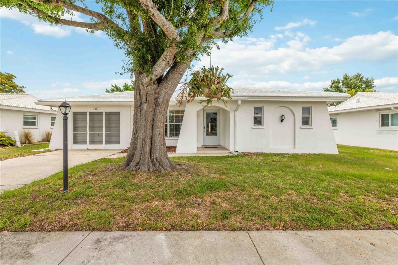 4001 Chinaberry Road, Bradenton, FL 34208 Photo