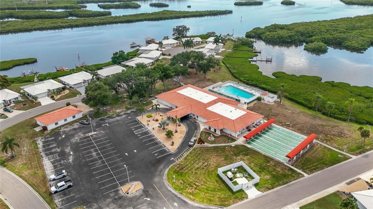 4001 Chinaberry Road, Bradenton, FL 34208 Photo