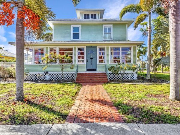 415 W MARION AVENUE , PUNTA GORDA, FL 33950