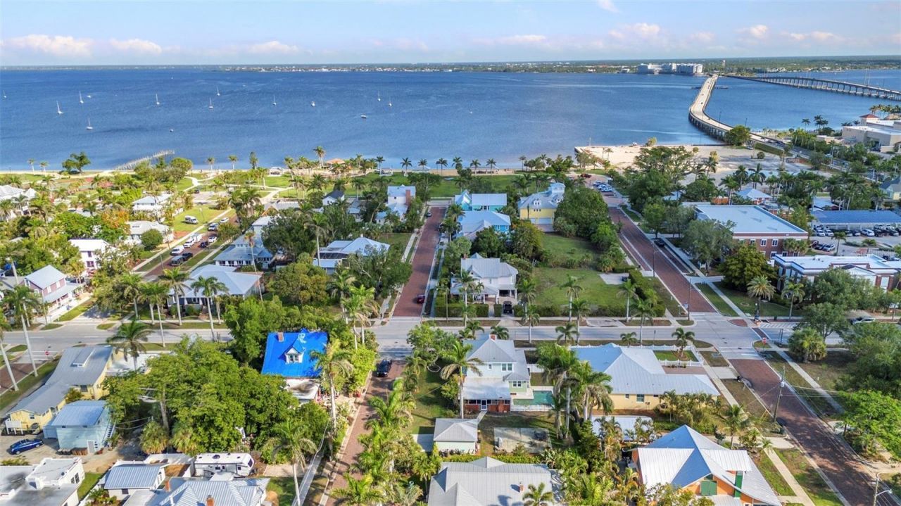 415 W Marion Avenue , Punta Gorda, FL 33950 Photo