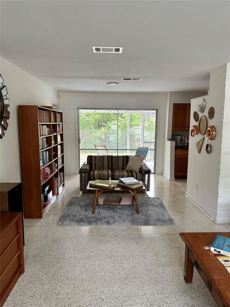 1000 NW 39th Drive , Gainesville, FL 32605 Photo