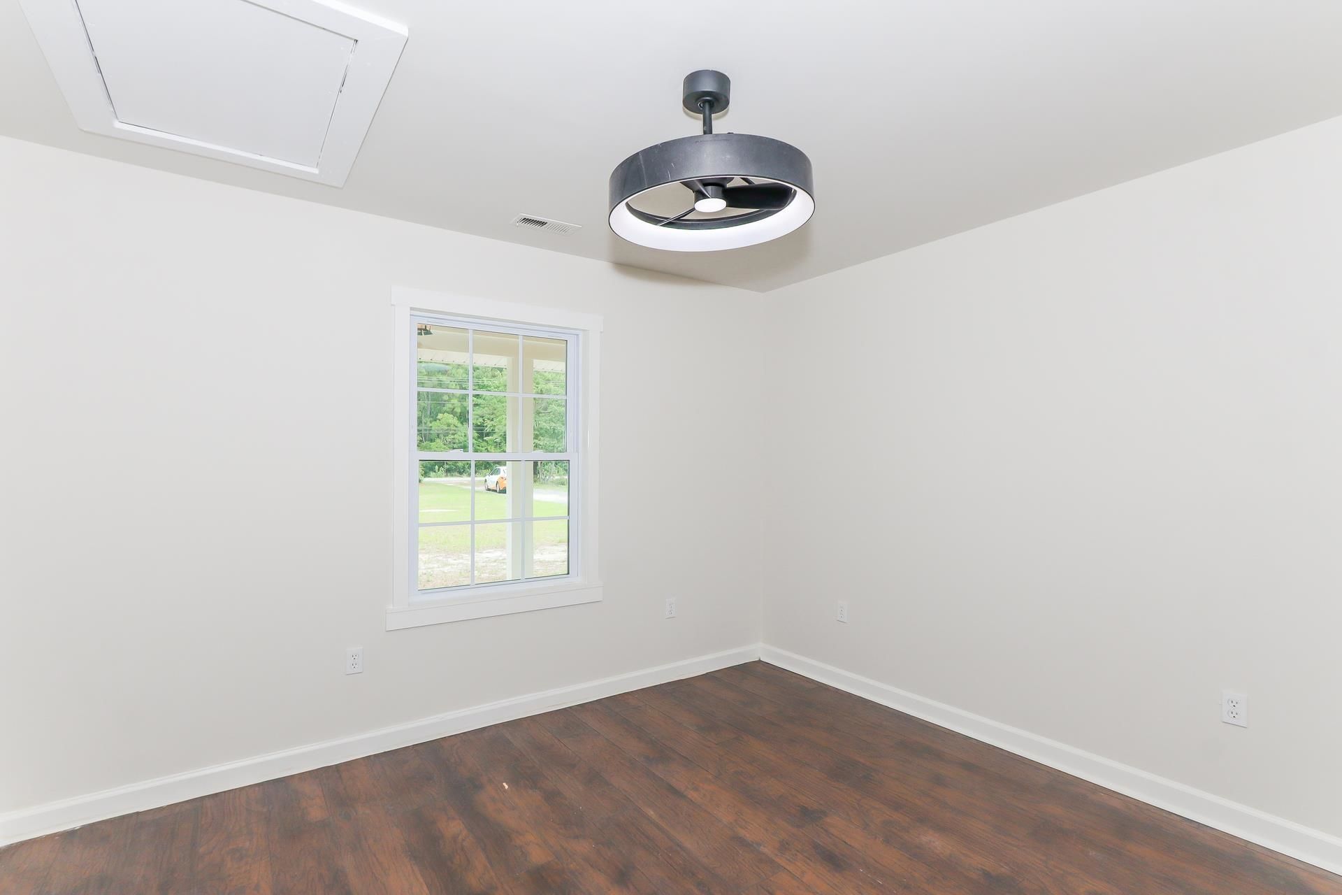 745 Tyson Dr.  Photo 11