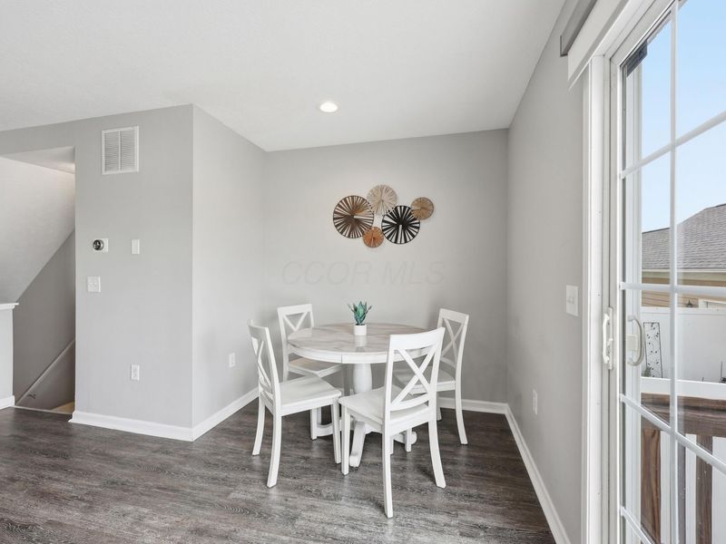 5609 Rainbow Falls Street, Unit 23, Dublin, OH 43016 Photo 8