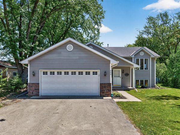 600 River Road W, Delano, MN 55328
