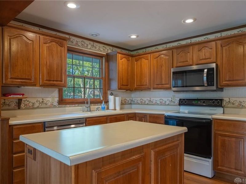 289 Monarch Road, Washington Township, OH 45458 Photo 10