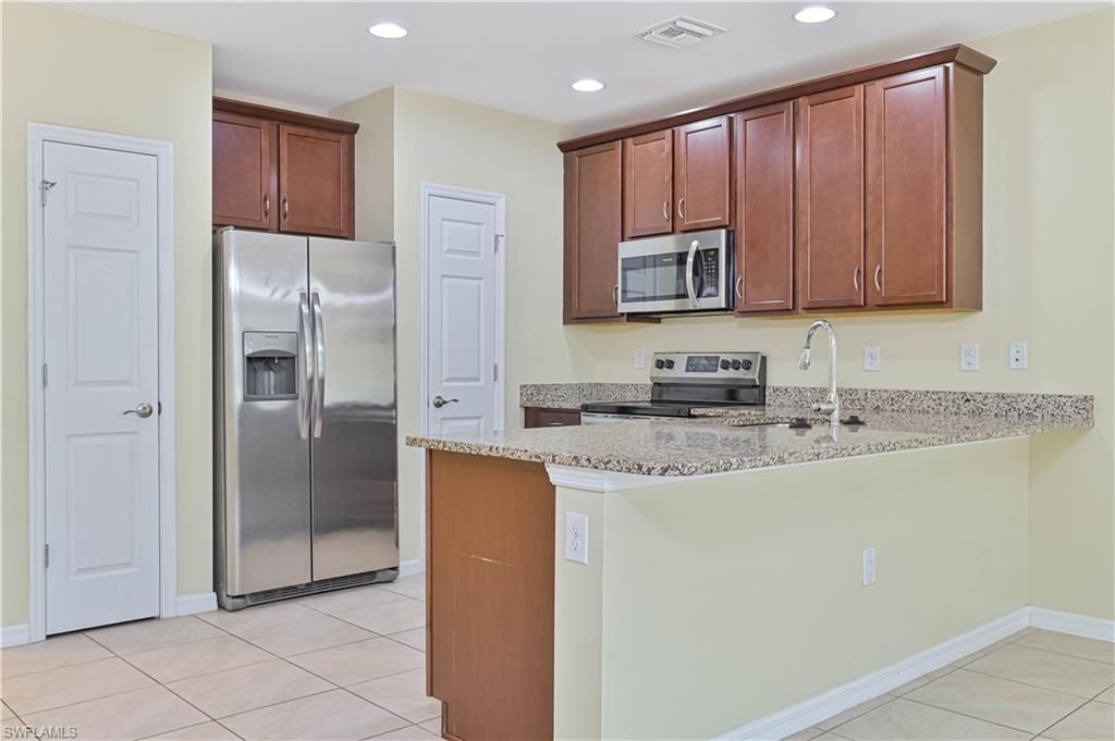 3739 Crofton Ct , Fort Myers, FL 33916 Photo