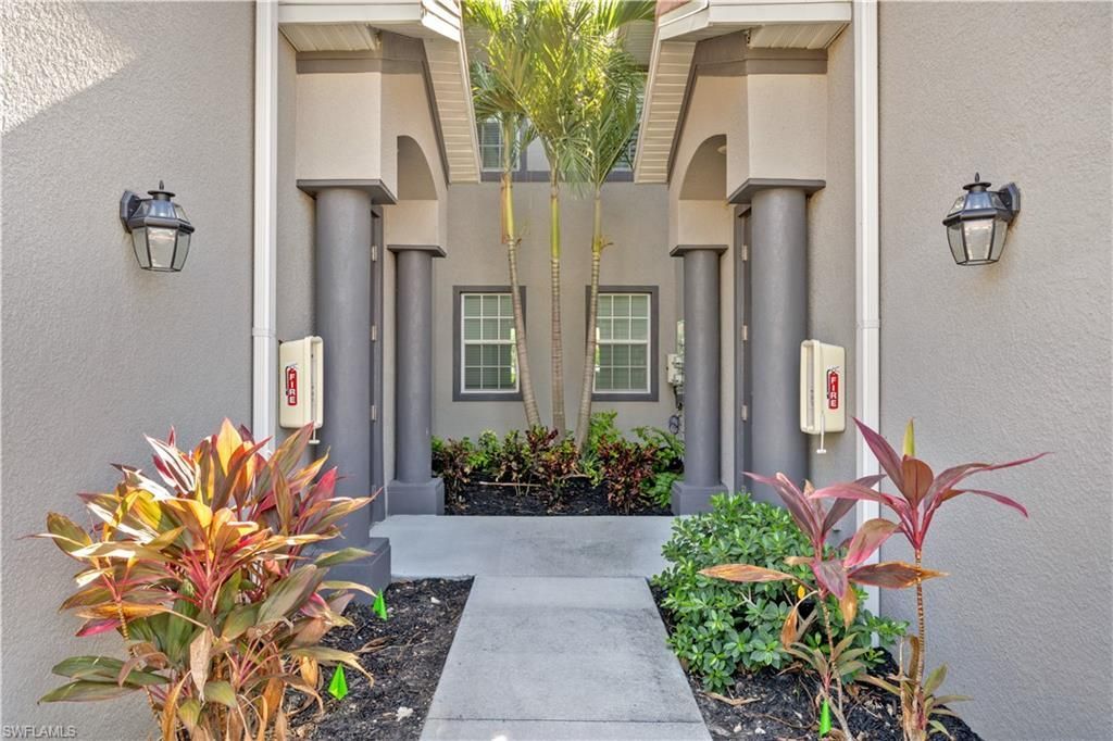 12061 Santaluz Dr, Unit 201, Fort Myers, FL 33913 Photo