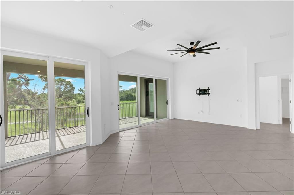 12061 Santaluz Dr, Unit 201, Fort Myers, FL 33913 Photo