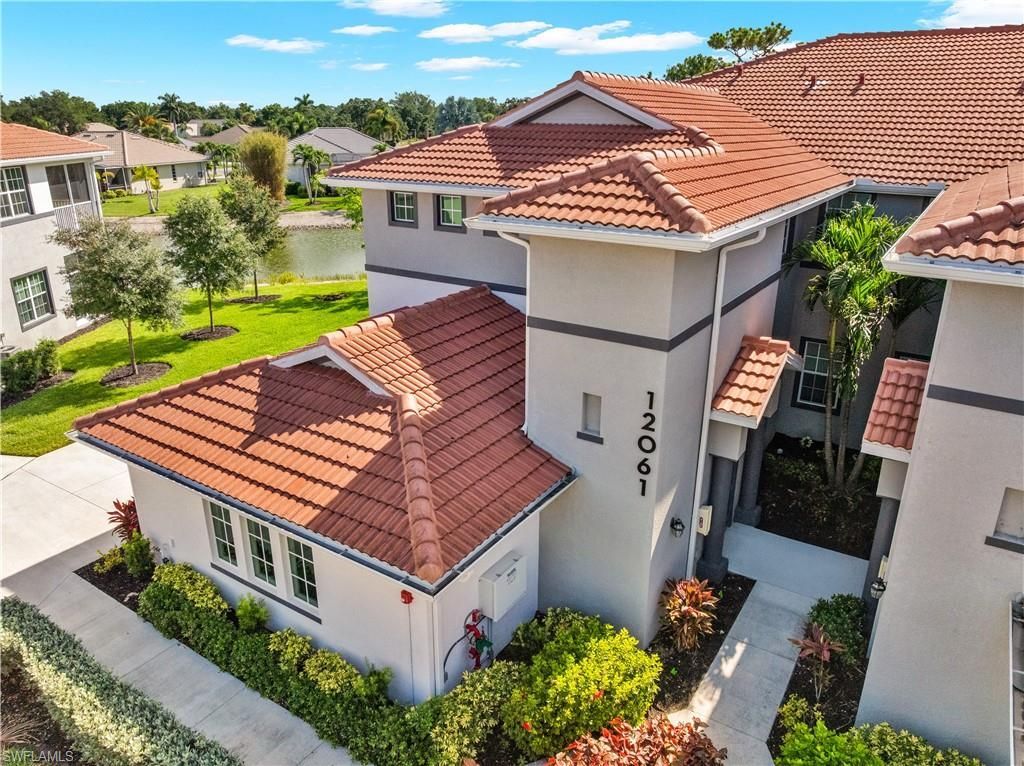 12061 Santaluz Dr, Unit 201, Fort Myers, FL 33913 Photo