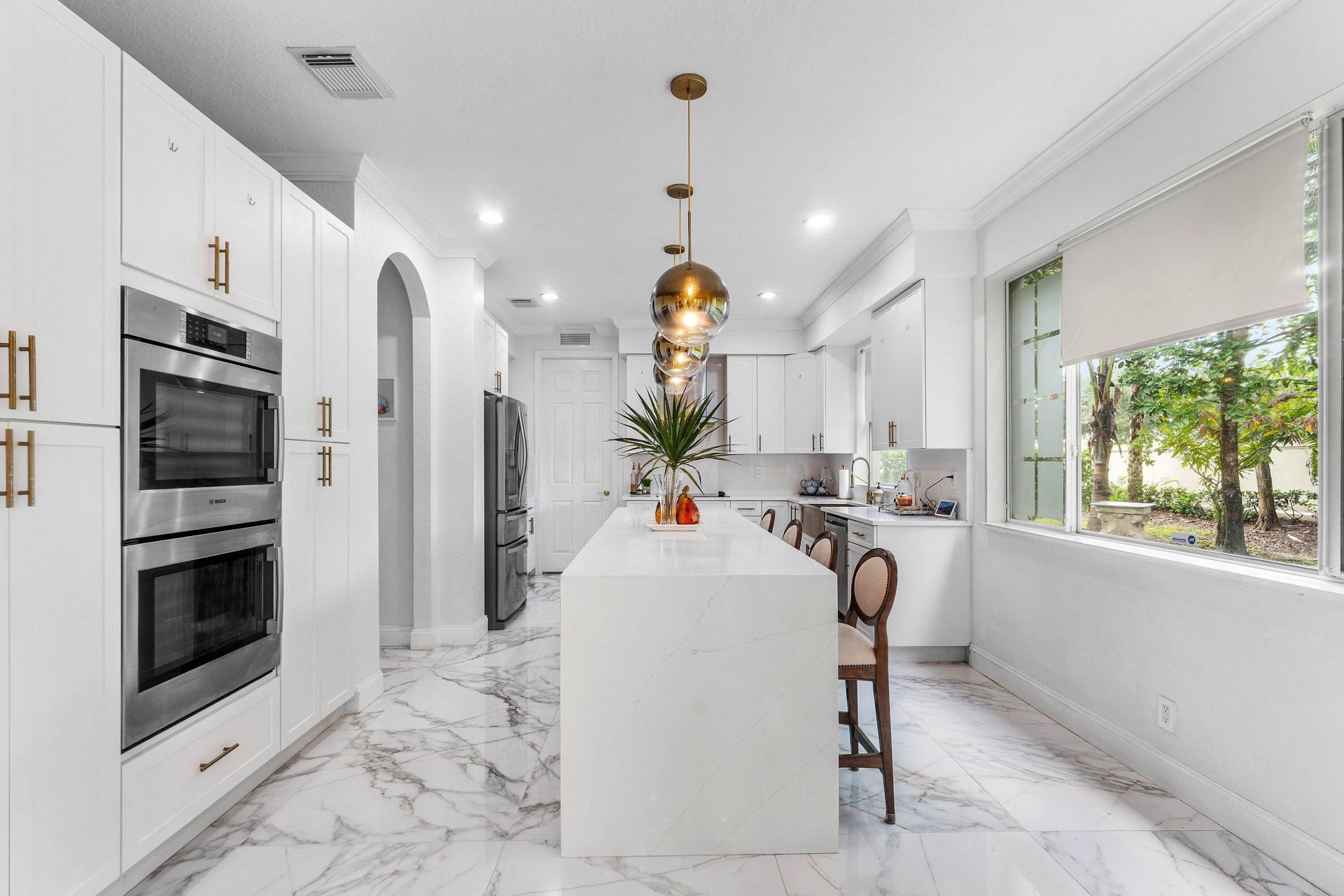 599 Cresta Circle, West Palm Beach, FL 33413 Photo