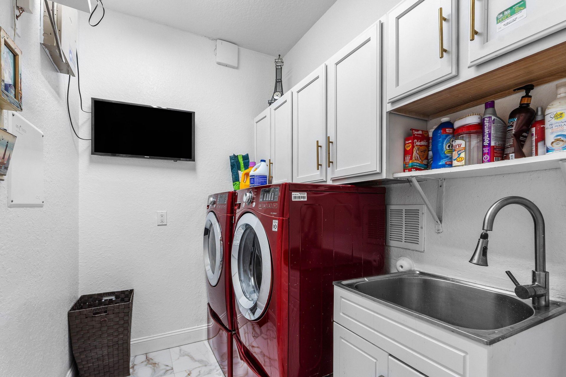 599 Cresta Circle, West Palm Beach, FL 33413 Photo