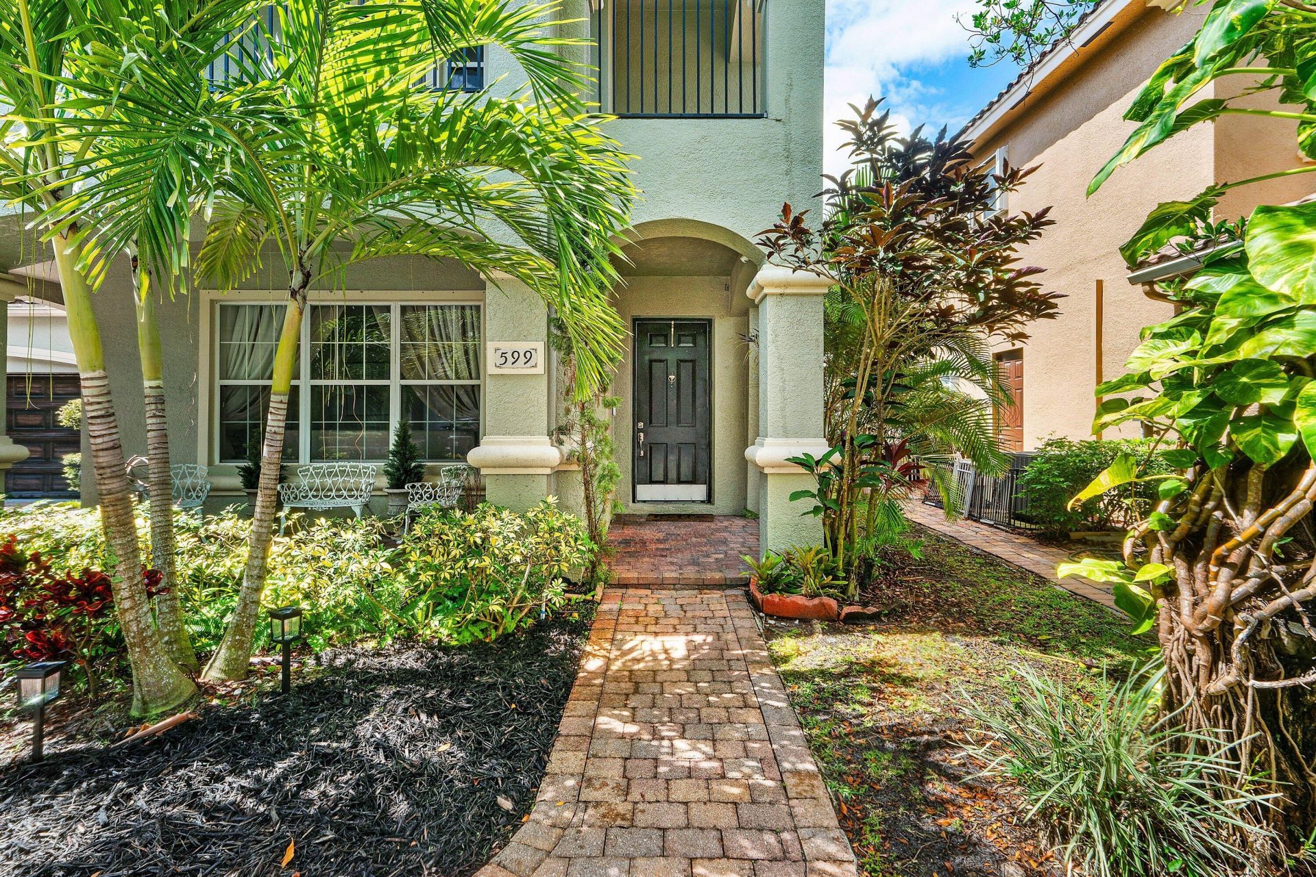 599 Cresta Circle, West Palm Beach, FL 33413 Photo