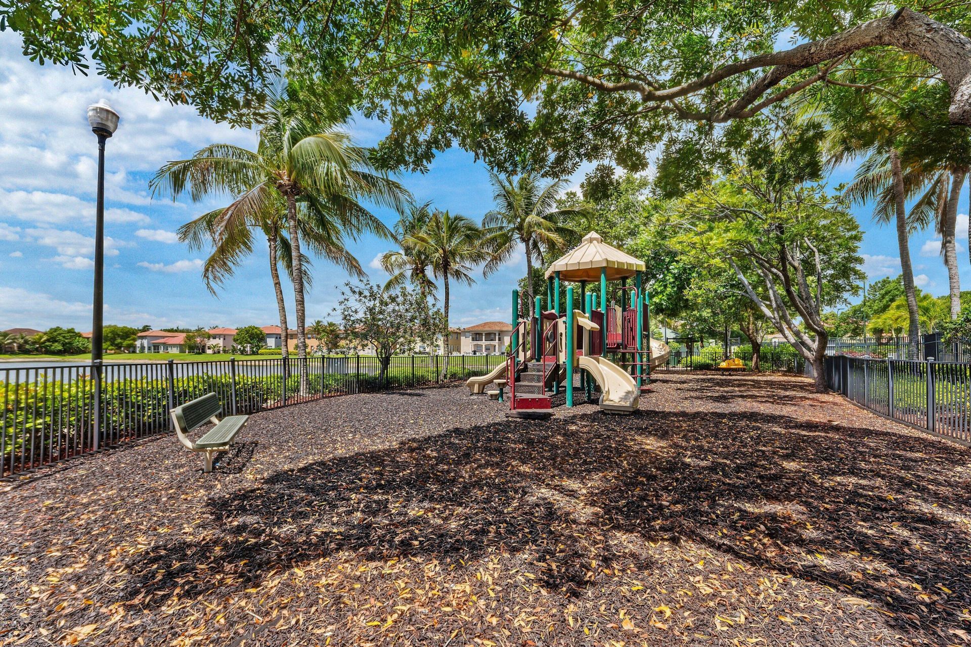 599 Cresta Circle, West Palm Beach, FL 33413 Photo