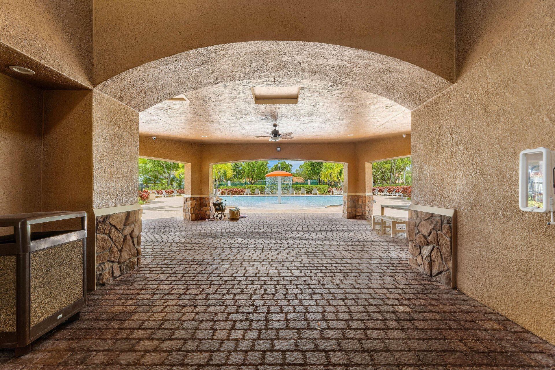 599 Cresta Circle, West Palm Beach, FL 33413 Photo