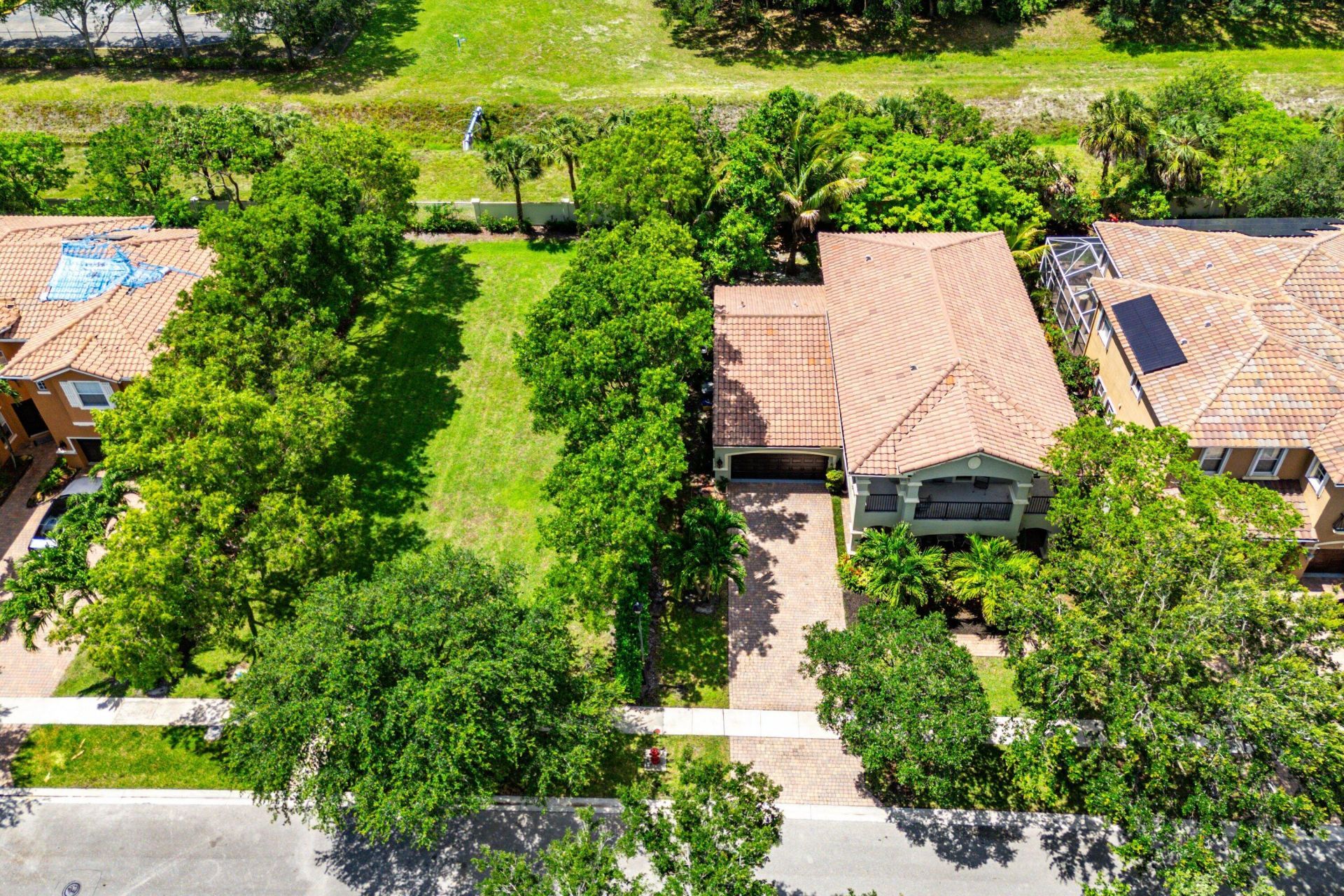599 Cresta Circle, West Palm Beach, FL 33413 Photo