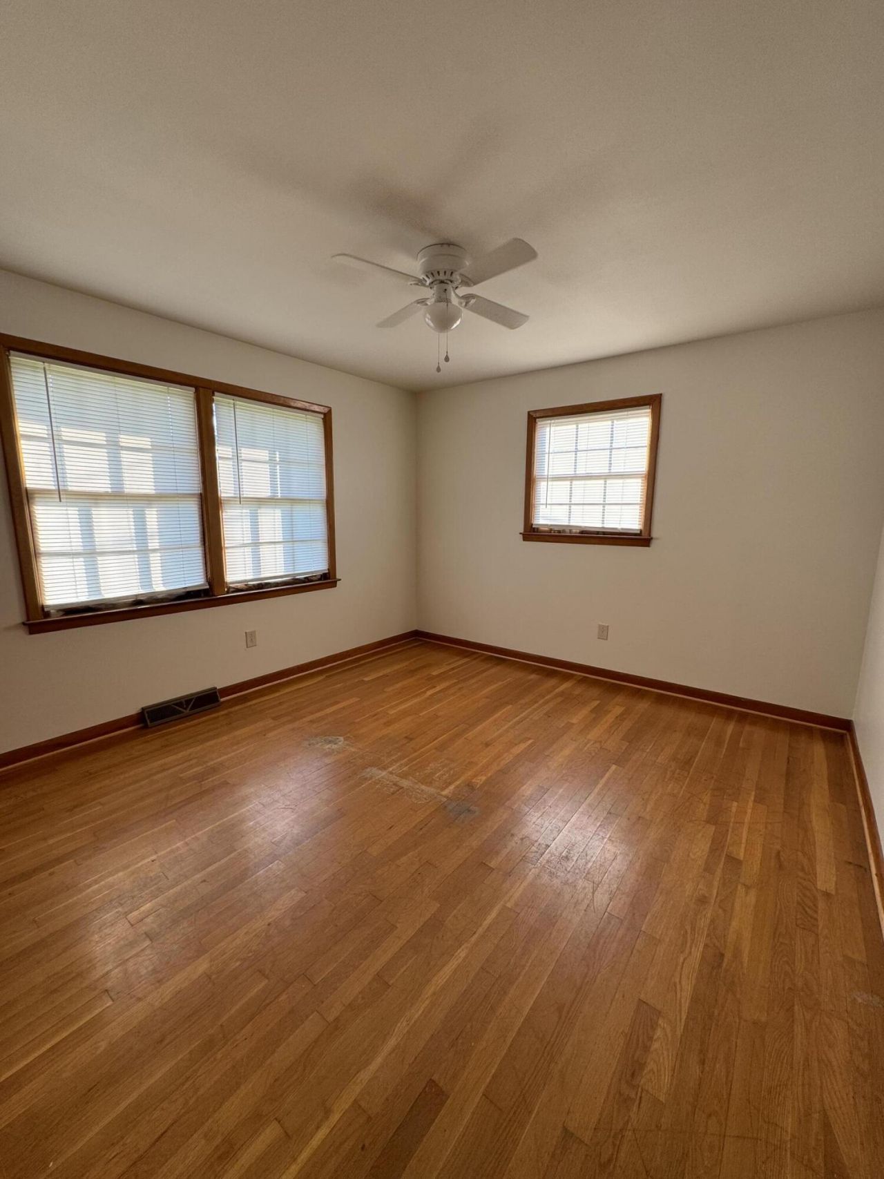 4220 Oakridge Drive Photo 11