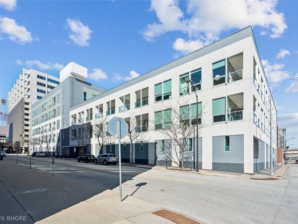 111 10th Street, Unit 310, Des Moines, IA 50309