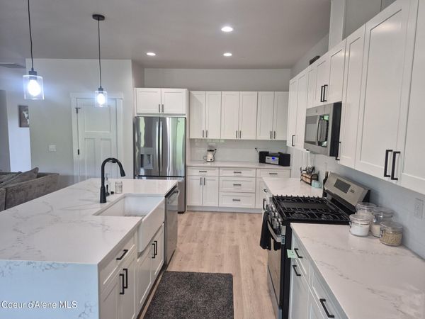 1047 Merideth Rd , Plummer, ID 83851