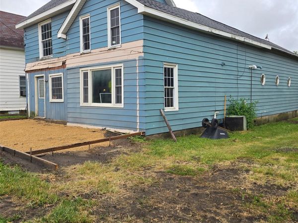 210 Main Street, Oxford Junction, IA 52323