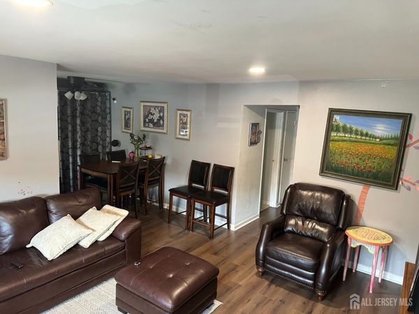 289 Main Street , Spotswood, NJ 08884