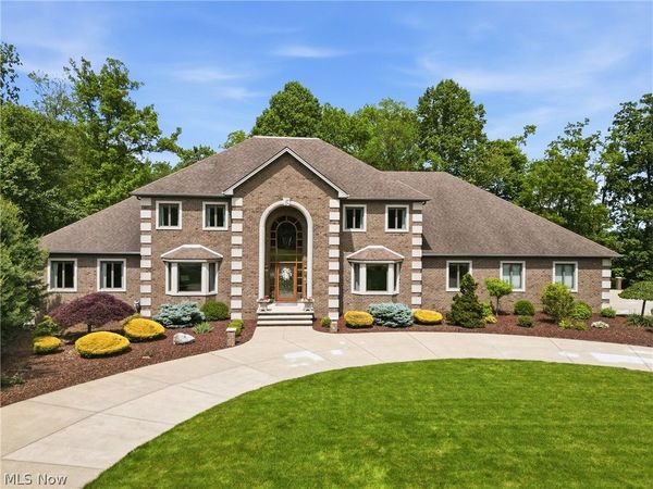 1337 Meadowood Circle , Poland, OH 44514