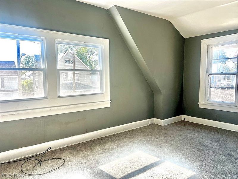 987 E 131st Street, Cleveland, OH 44108 Photo 7