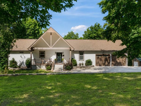 7865 Barnhill Rd, Primm Springs, TN 38476