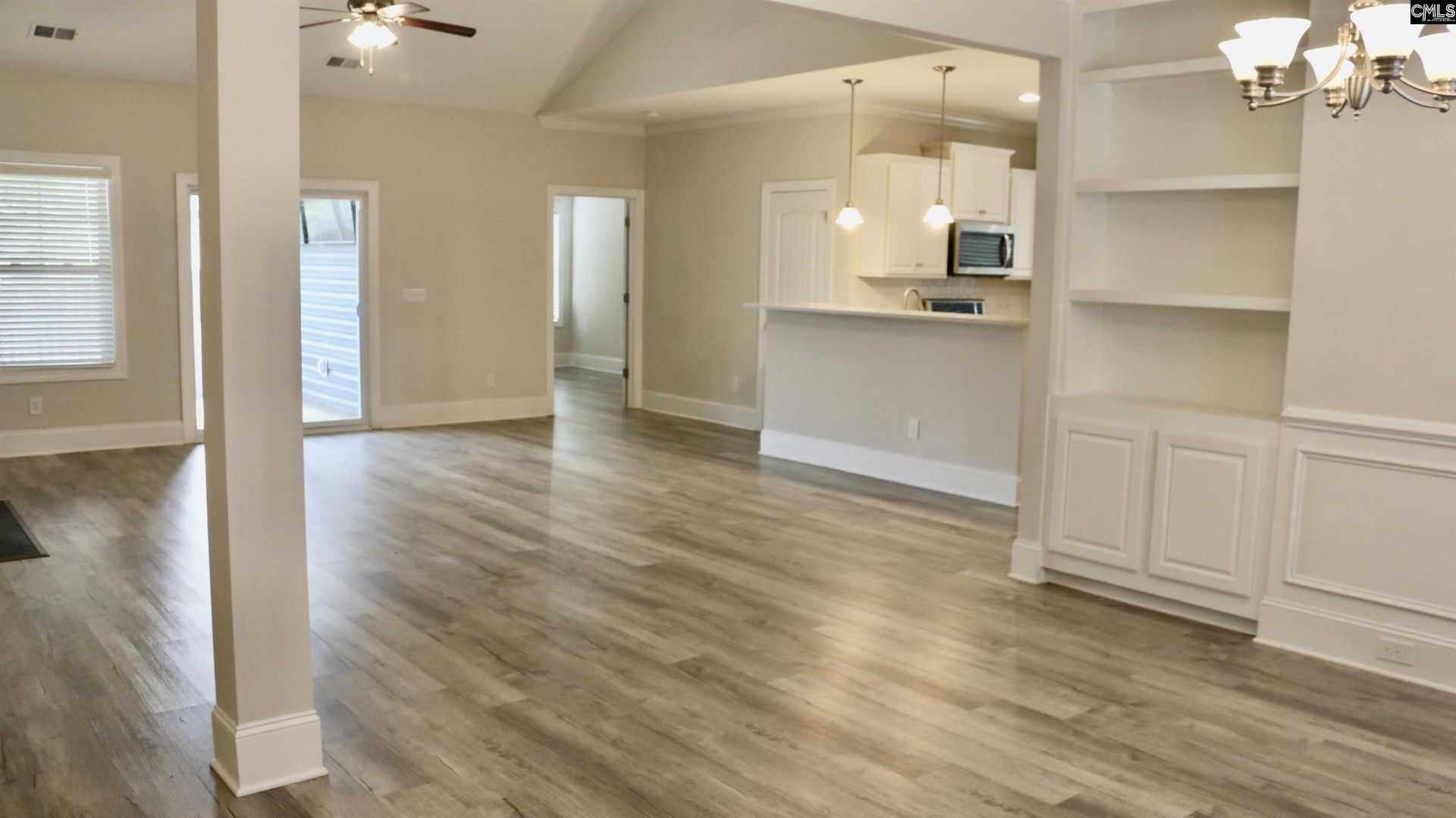 155 Doolittle Drive  Photo 4