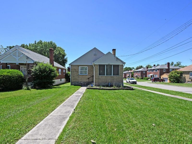 4027 Smith Road, Cincinnati, OH 45211 Photo 3