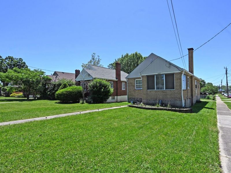 4027 Smith Road, Cincinnati, OH 45211 Photo 5