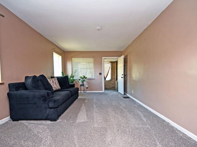 4027 Smith Road, Cincinnati, OH 45211 Photo 7