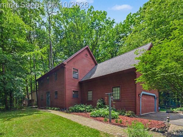 1435 Rolling Hills Drive, Hartland Twp, MI 48843