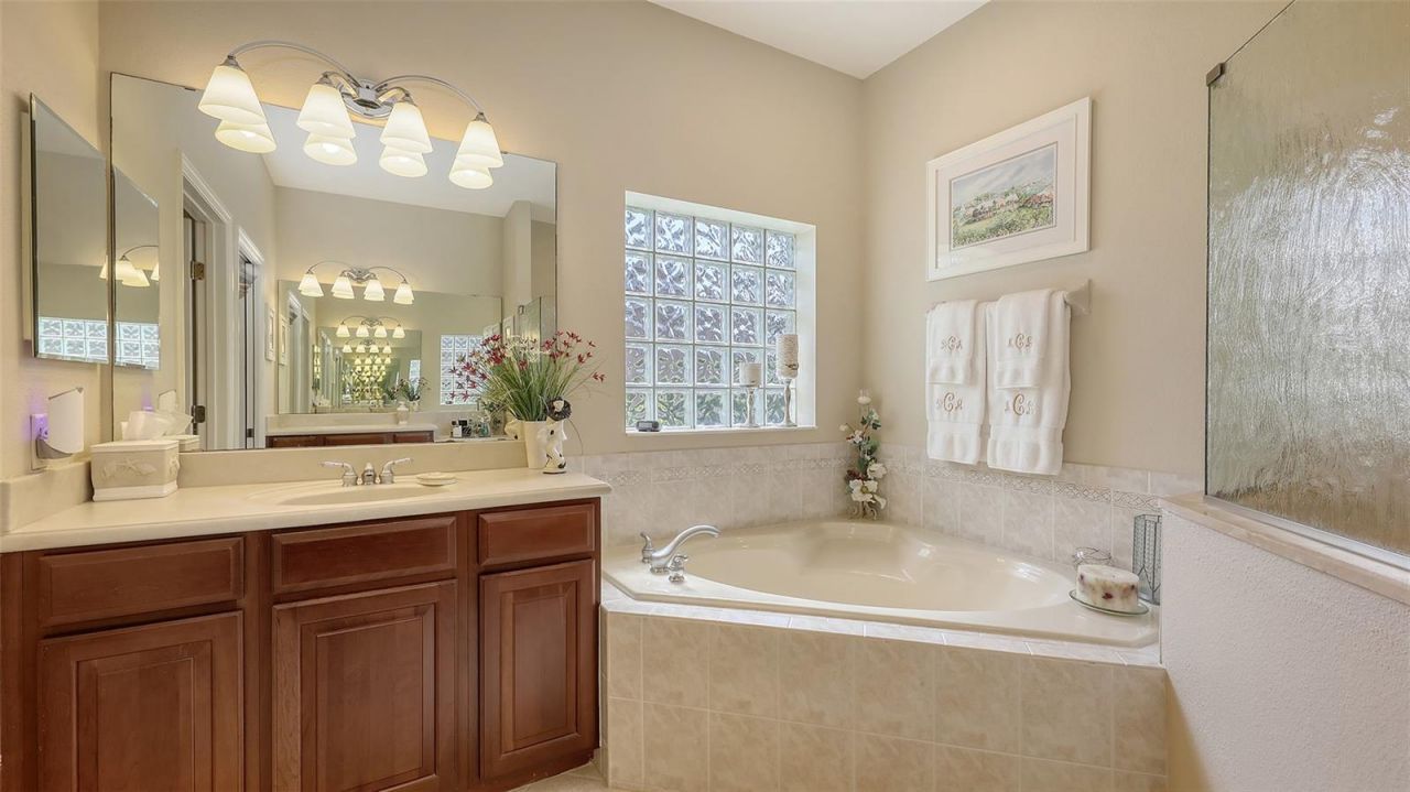 7915 Kavanagh Court, Sarasota, FL 34240 Photo