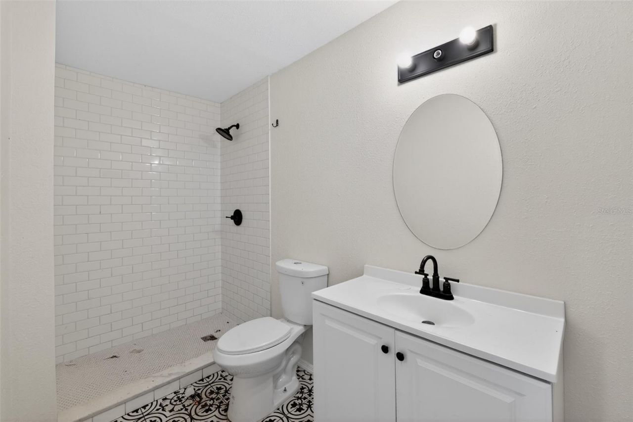 6310 Belle Isles Drive, Groveland, FL 34736 Photo