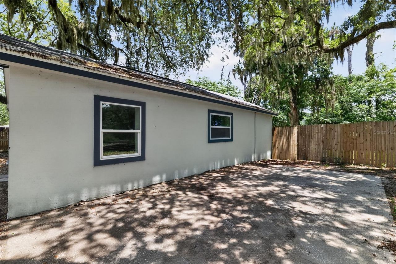 6310 Belle Isles Drive, Groveland, FL 34736 Photo