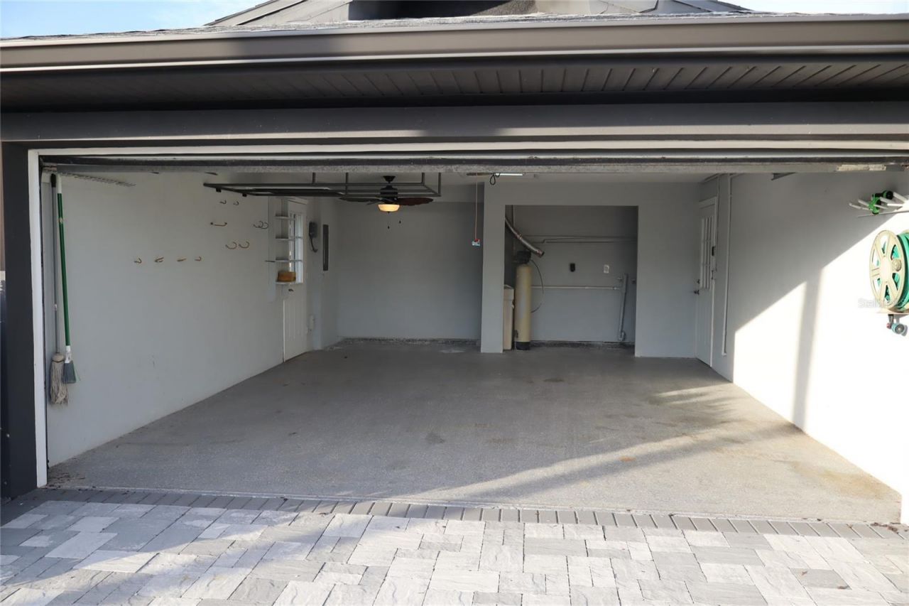 1019 Spindle Palm Way , Apollo Beach, FL 33572 Photo