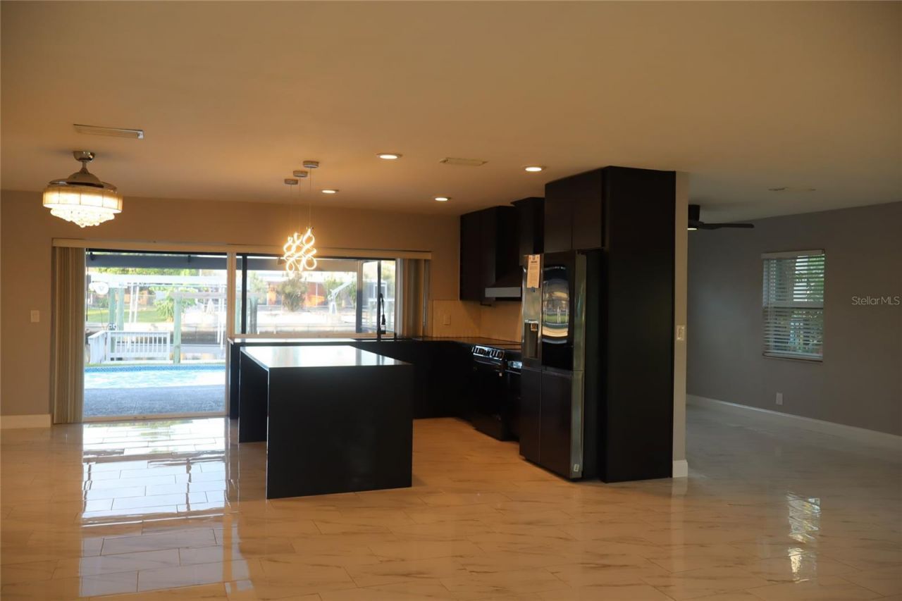 1019 Spindle Palm Way , Apollo Beach, FL 33572 Photo
