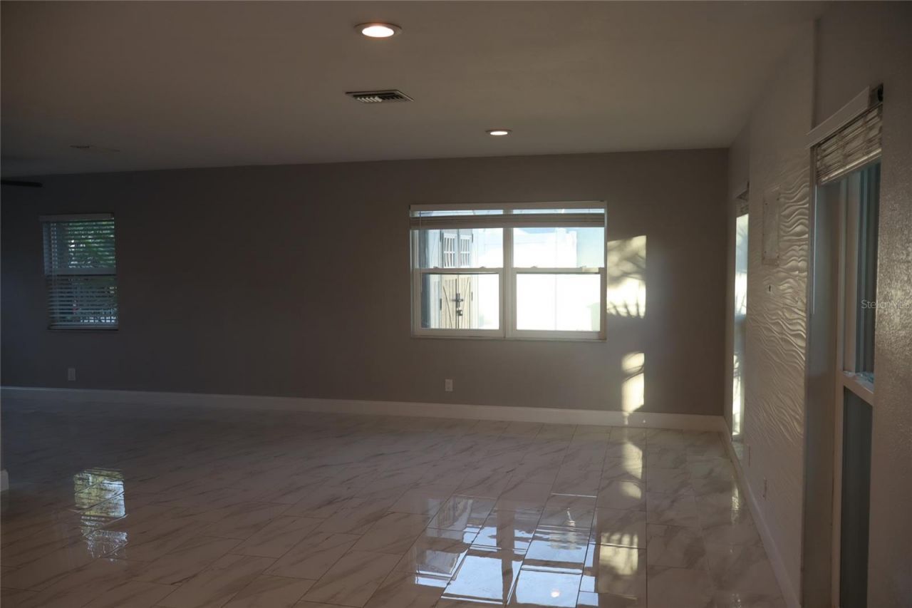 1019 Spindle Palm Way , Apollo Beach, FL 33572 Photo