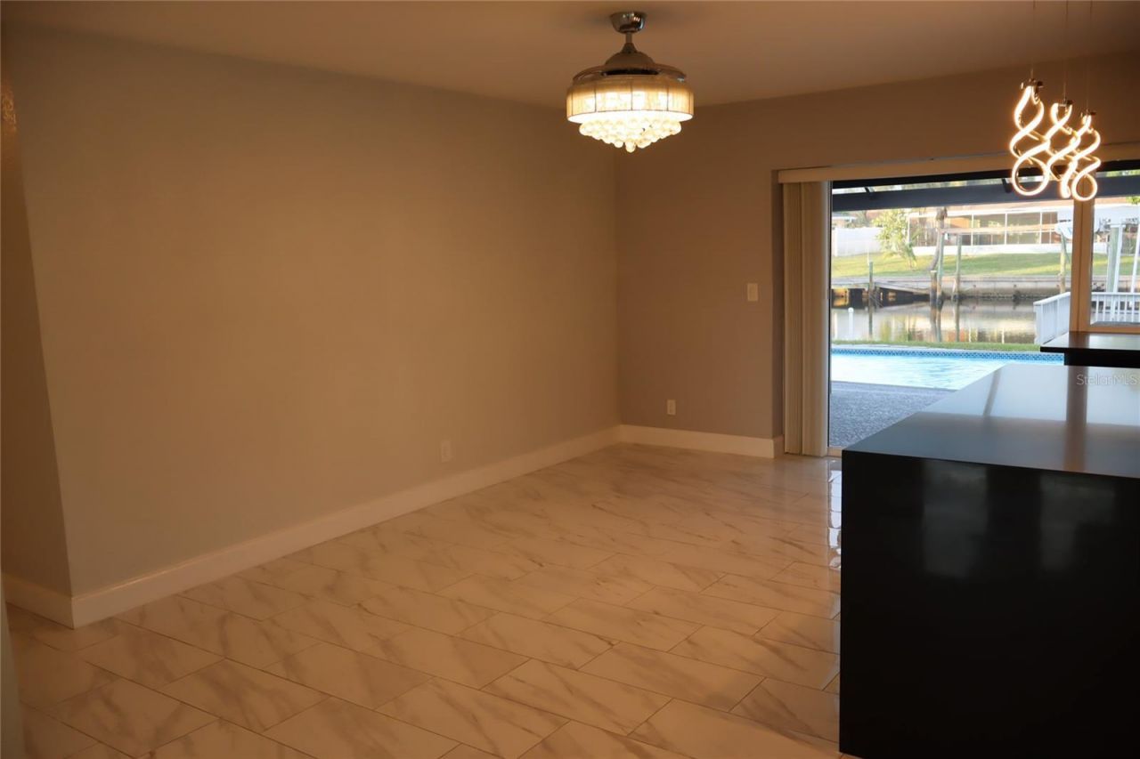 1019 Spindle Palm Way , Apollo Beach, FL 33572 Photo