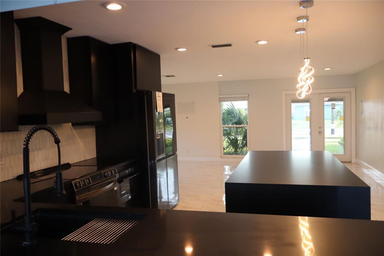 1019 Spindle Palm Way , Apollo Beach, FL 33572 Photo