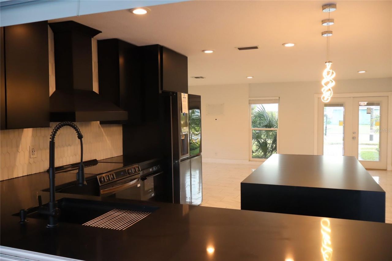 1019 Spindle Palm Way , Apollo Beach, FL 33572 Photo