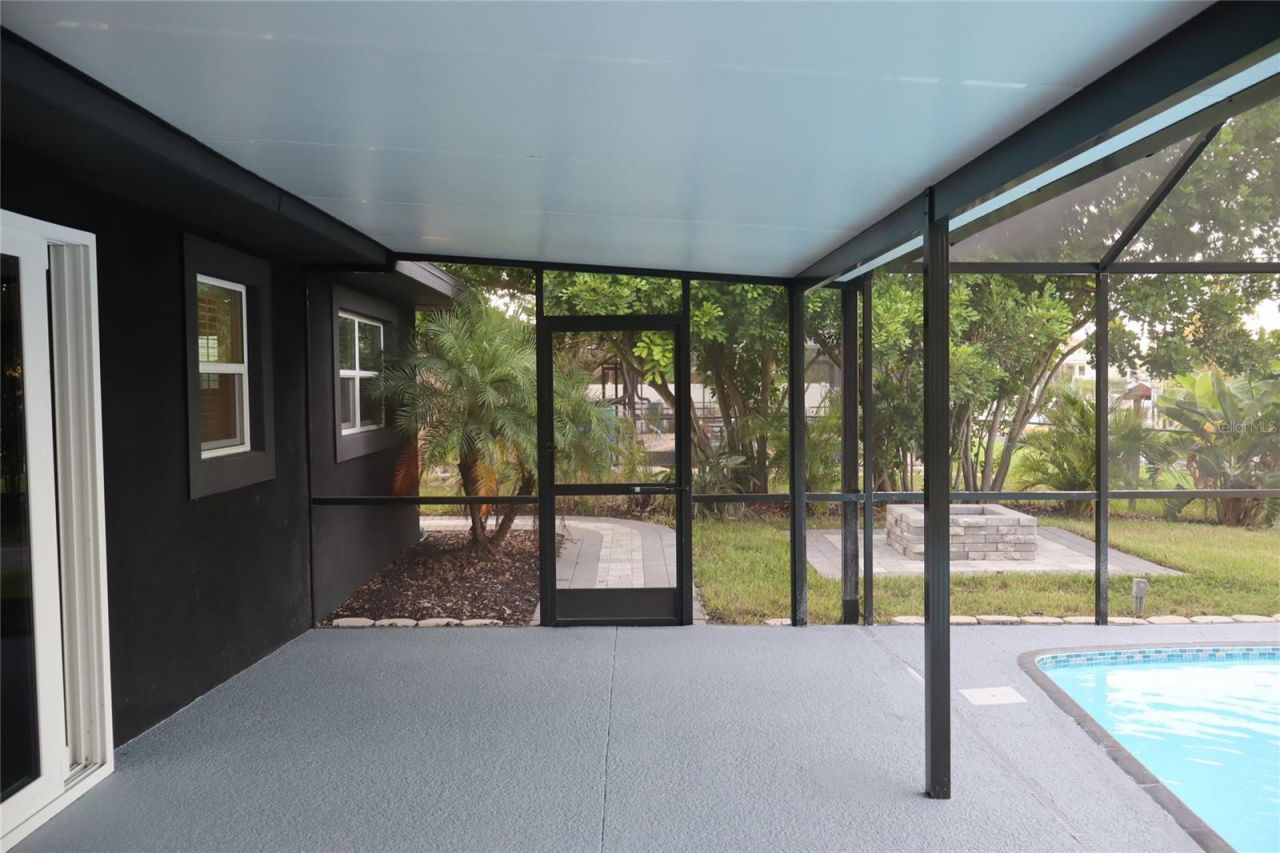 1019 Spindle Palm Way , Apollo Beach, FL 33572 Photo
