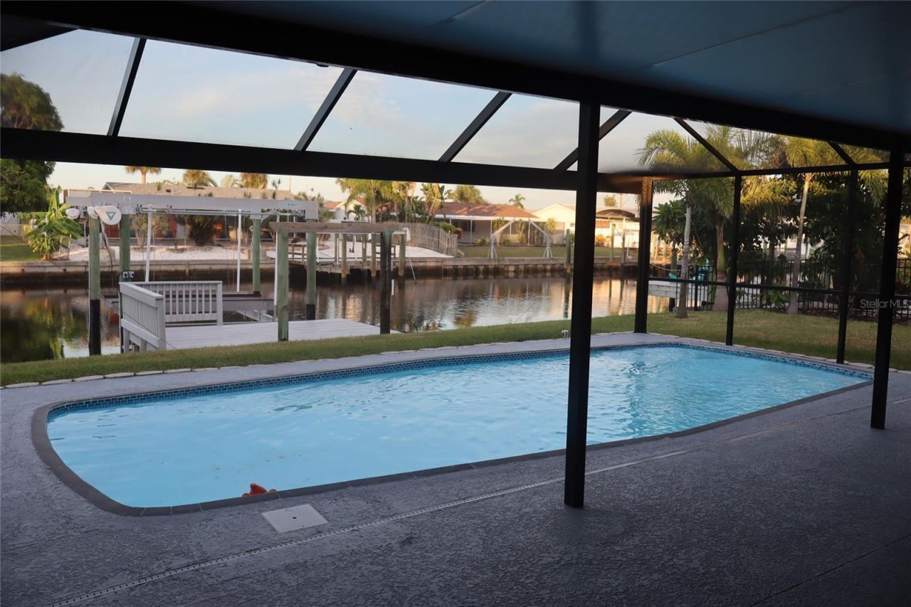 1019 Spindle Palm Way , Apollo Beach, FL 33572 Photo